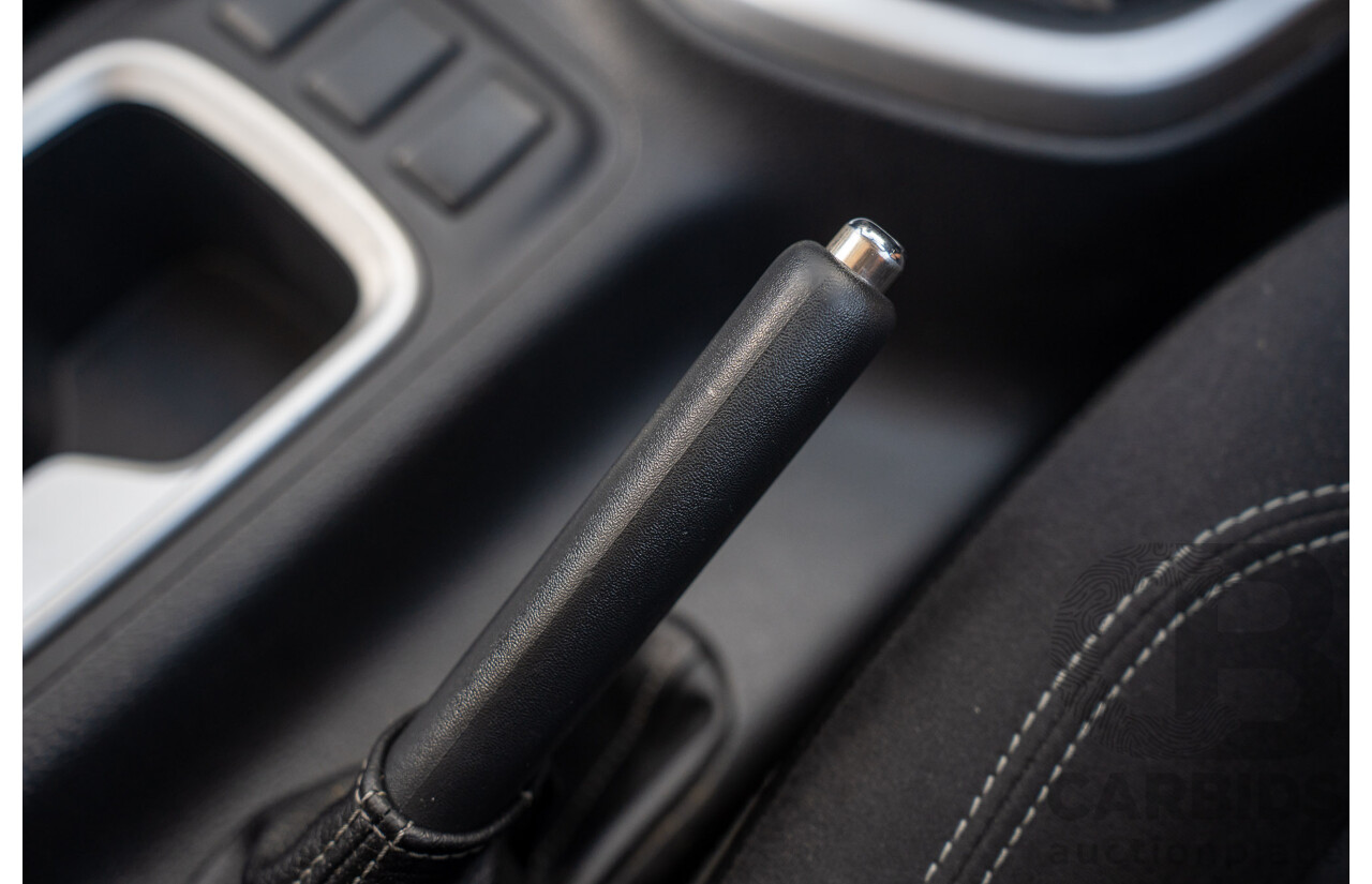 3/2017 Nissan Navara RX (RWD) D23 Series II C/Chas White Turbo Diesel 2.3L