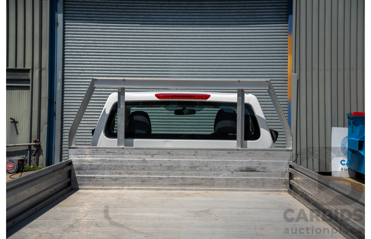 3/2017 Nissan Navara RX (RWD) D23 Series II C/Chas White Turbo Diesel 2.3L