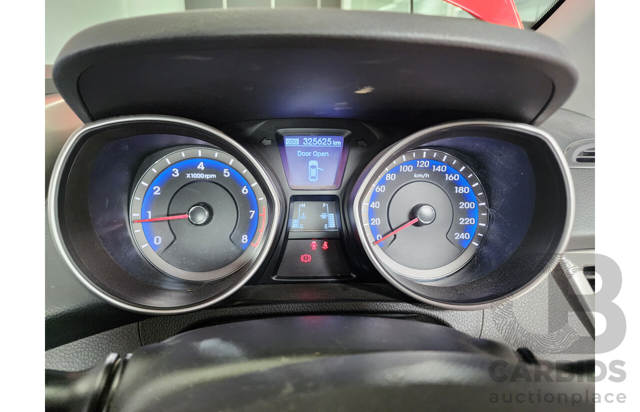 1/2013 Hyundai i30 Active GD 5d Hatchback Red 1.8L