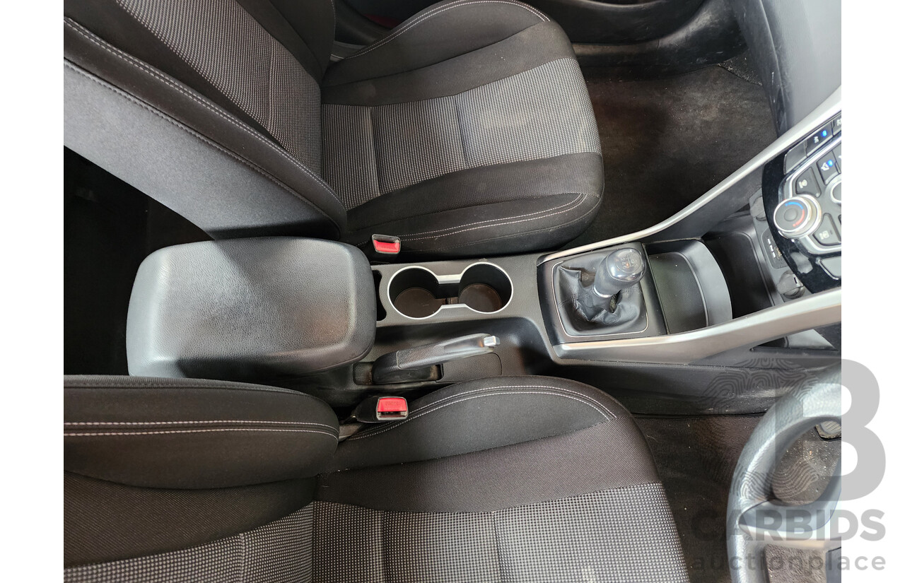 1/2013 Hyundai i30 Active GD 5d Hatchback Red 1.8L