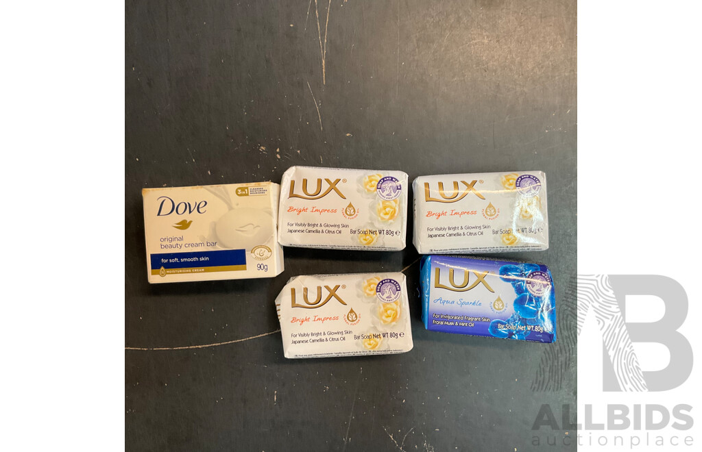 Assorted Bathroom & Shower Products