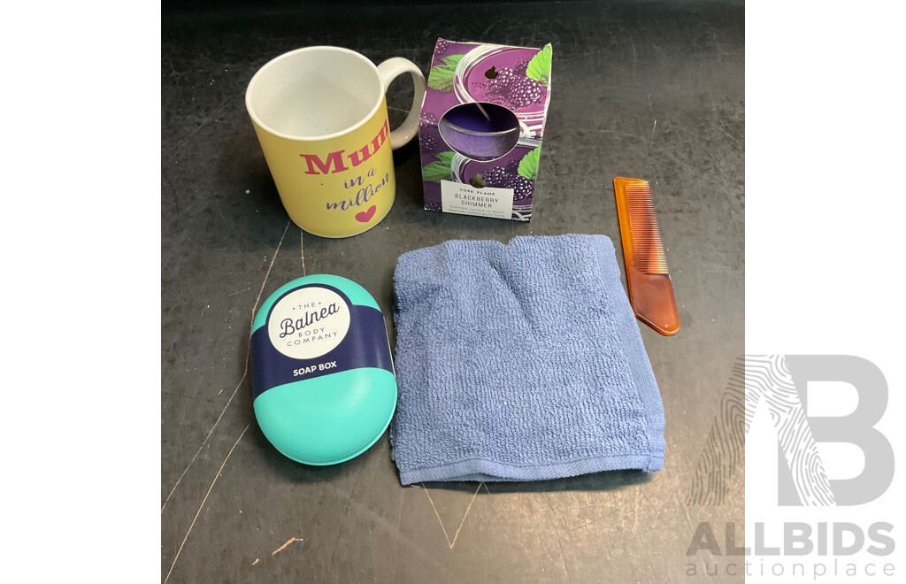 Assorted Rhinestone Pendant Keychain & Lovisa Jewellry and Hair, Bathroom Accessoriesand More