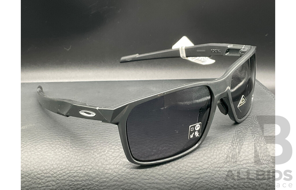 Portal Sunglasses Branded OAKLEY