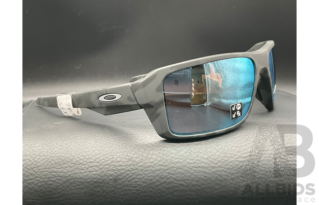 Double Edge Sunglasses Branded OAKLEY