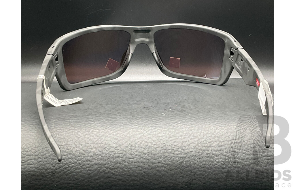 Double Edge Sunglasses Branded OAKLEY