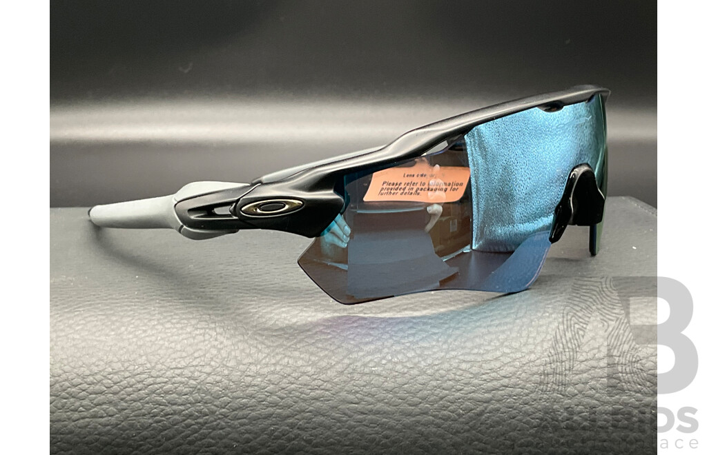Radar Sunglasses Branded OAKLEY