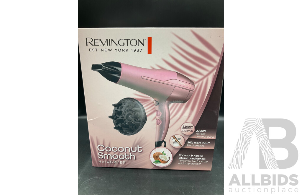 REMINGTON Hairdryer and BONDS Socks (Size 11-14)  - Lot of 2