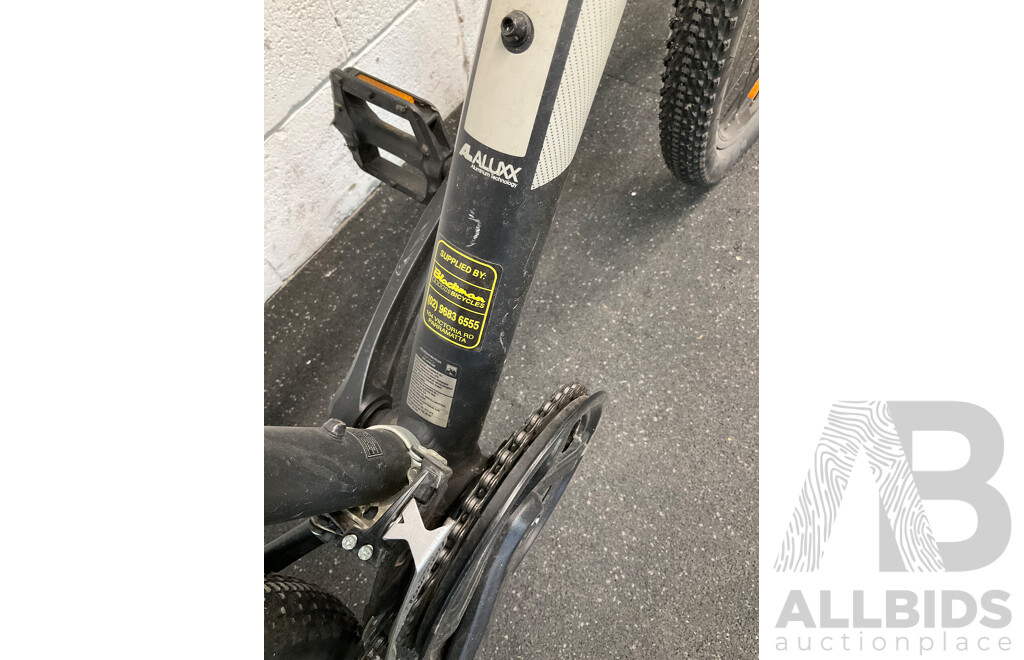 GIANT ATX Mountain Bike