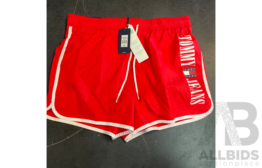 Tommy Hilfiger Shorts Size M/L - Lot of 2