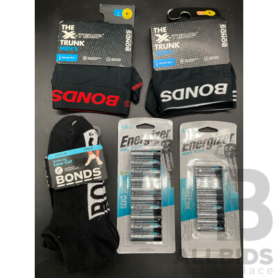 BONDS Men's Trunk (x2) Size L, XL, BONDS Socks Size 6-10 and ENERGIZER Batteries AA and AAA  - Lot of 5