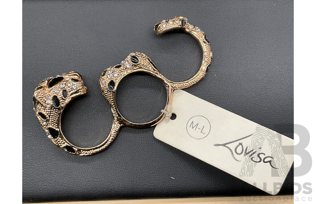 CALVIN KLEIN Women 50ml Eau De Parfum, BONDS Socks and LOUISA Ring - Lot of 6