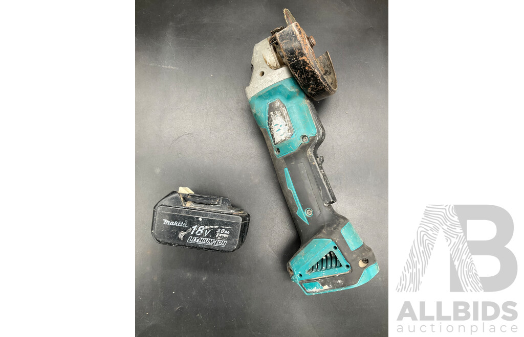 MAKITA 18V Angle Grinder with 3.0Ah Battery