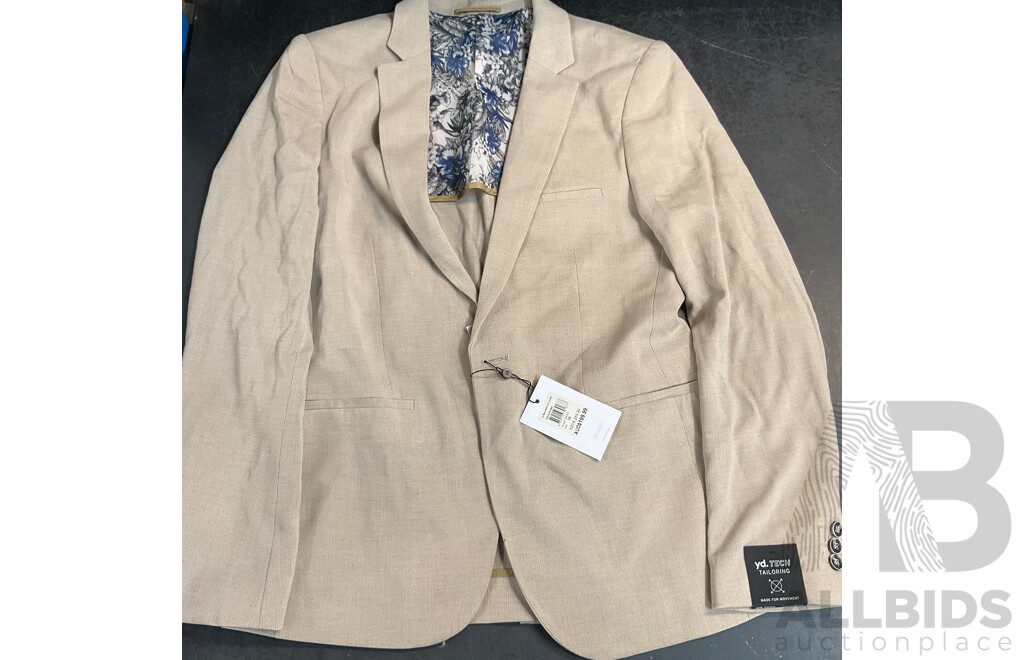 GANT XL White Hoodie & YD Hayman Skinny Suit Size 38