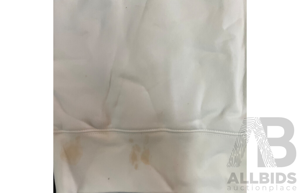 GANT XL White Hoodie & YD Hayman Skinny Suit Size 38