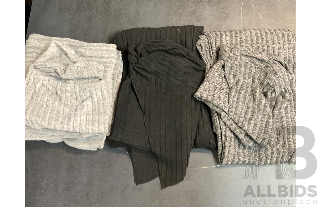 Womens Apparel & Accessories From Online Order Parcels