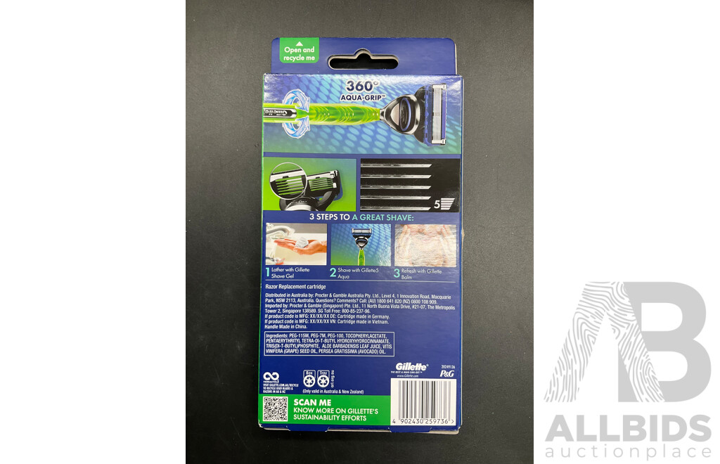 GILLETTE Fusion 5 - 8 Pack (x6) and GILLETTE 5 Sport Razor - Lot of 7