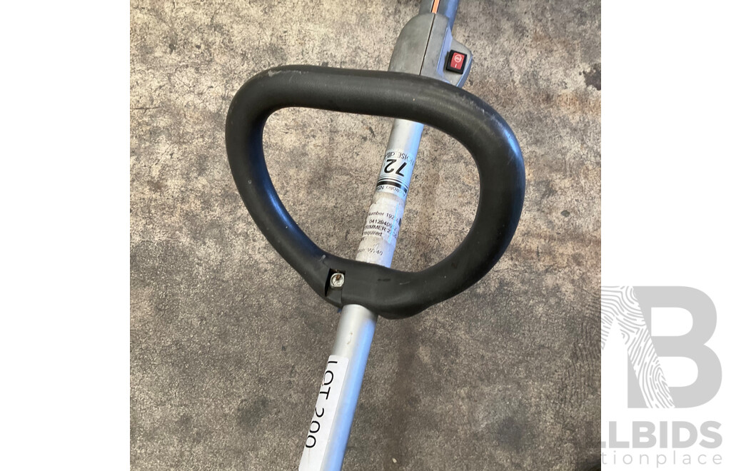 HUSQVARNA Petrol 122LK with Pole Saw Attatchment