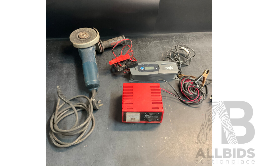 BOSCH Box Contains GWS1440C Angle Grinder & Assorted Car-Related Tools