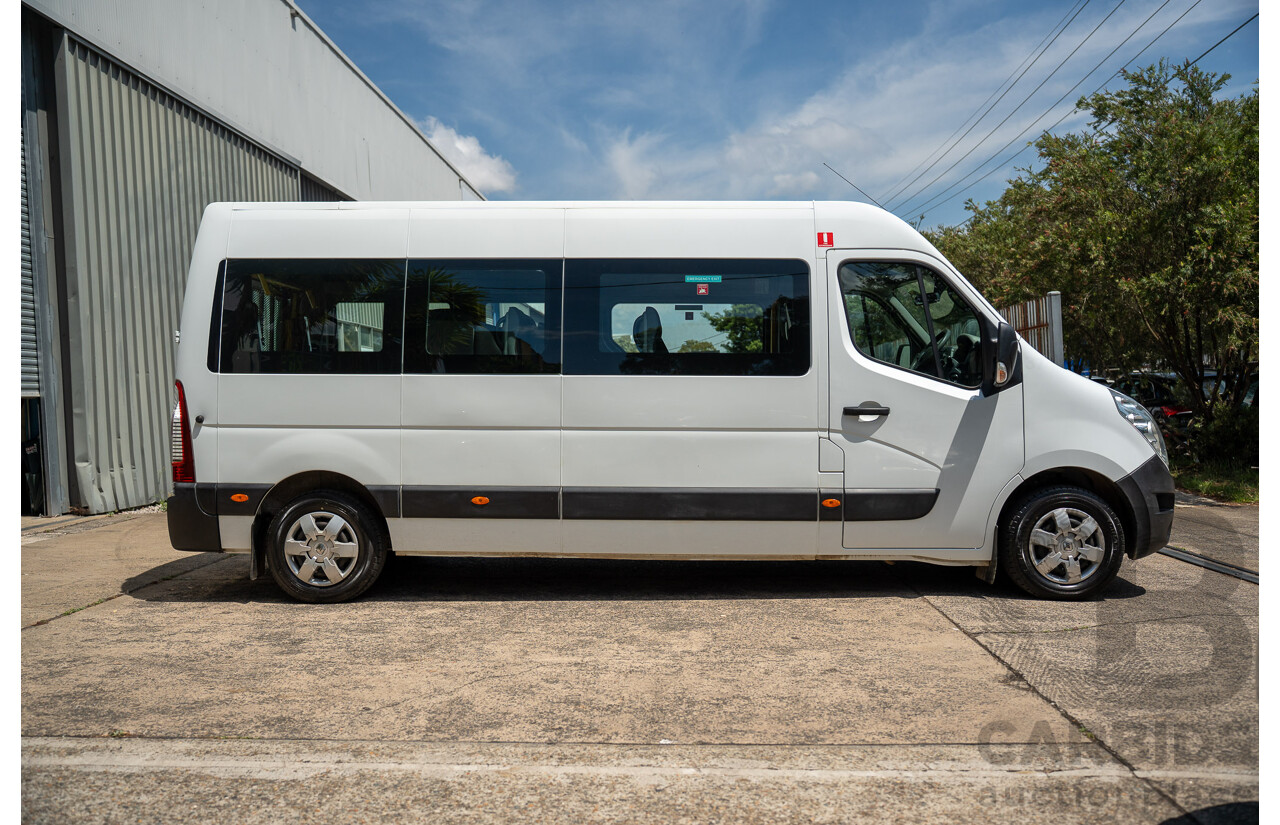 05/2016 Renault Master LWB MID (FWD) X62 Bus Glacier White Turbo Diesel 2.3L - Custom Wheelchair Lift