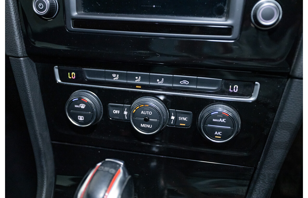 09/2016 Volkswagen Golf GTI 40 YEARS MK7 MY16 4d Hatchback Tornado Red Turbo 2.0L