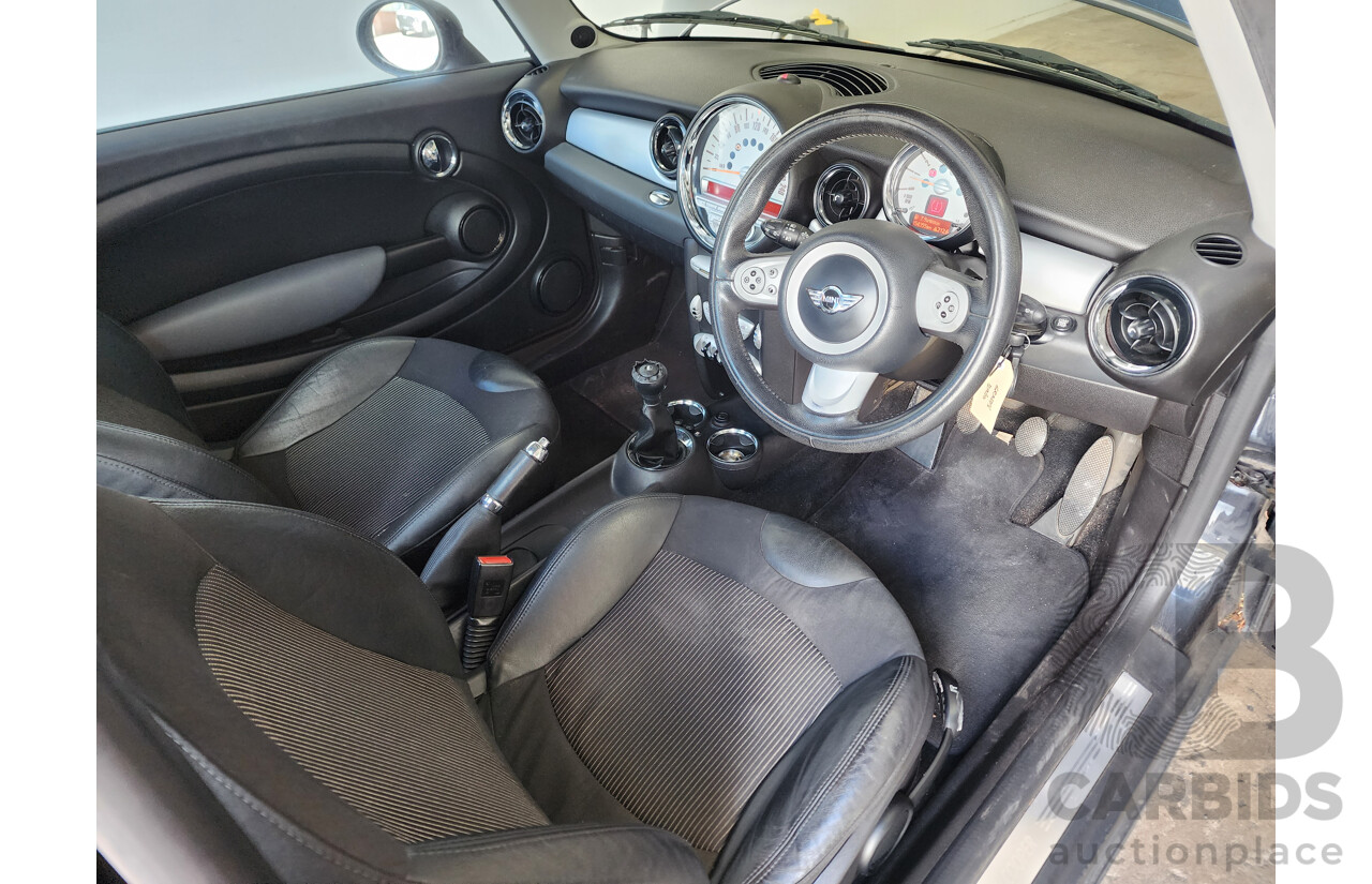 5/2008 Mini Cooper  R56 2d Hatchback Black 1.6L