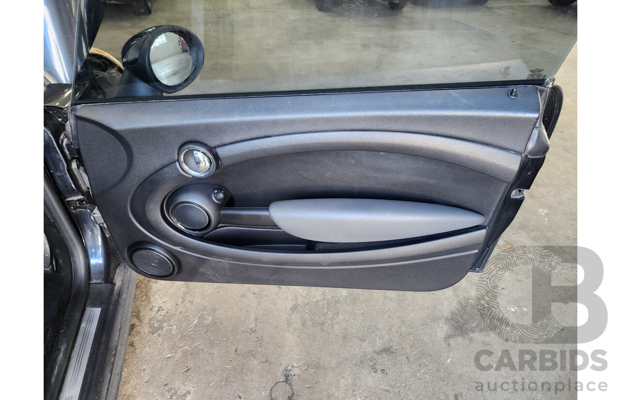 5/2008 Mini Cooper  R56 2d Hatchback Black 1.6L