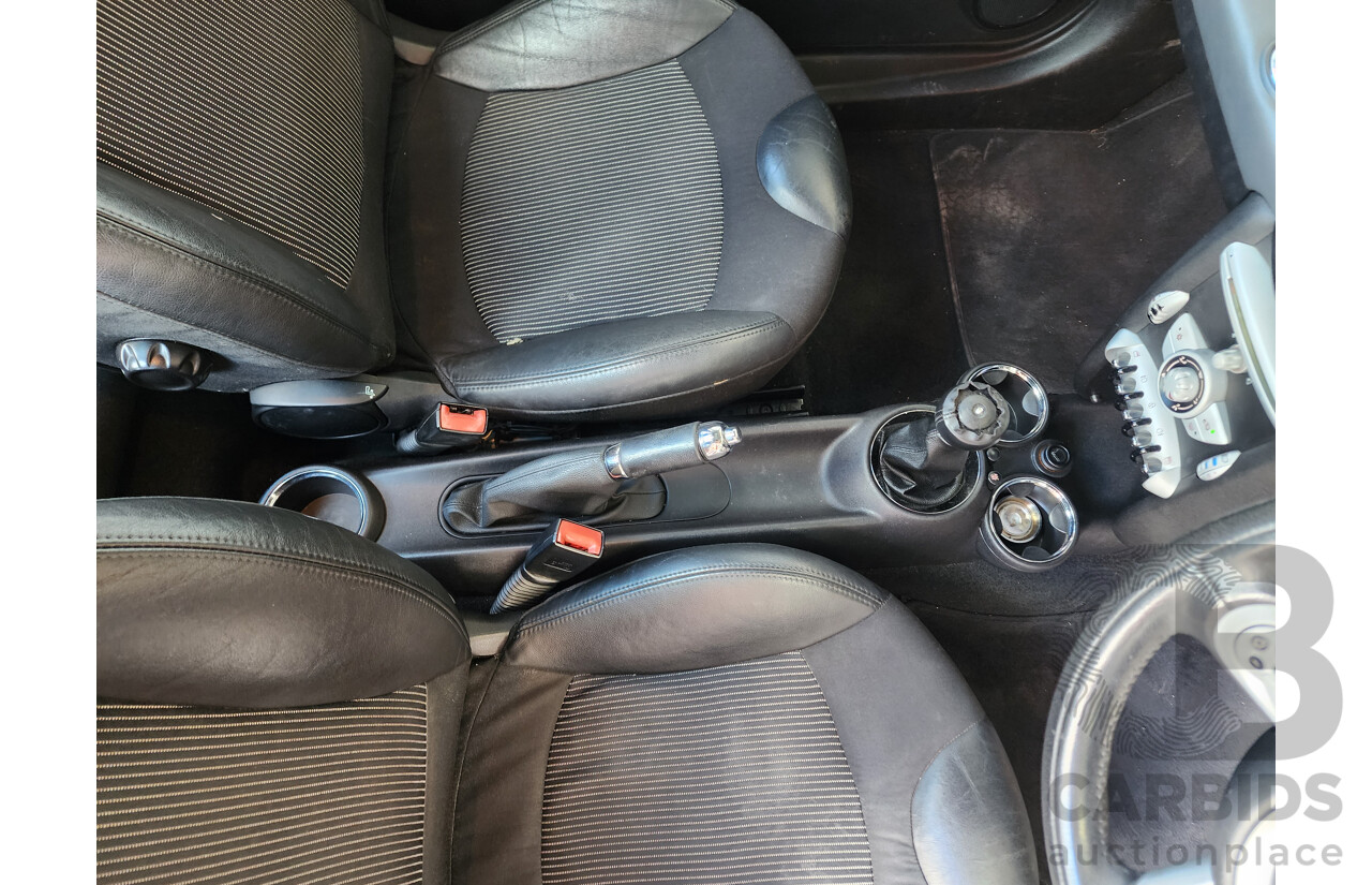 5/2008 Mini Cooper  R56 2d Hatchback Black 1.6L