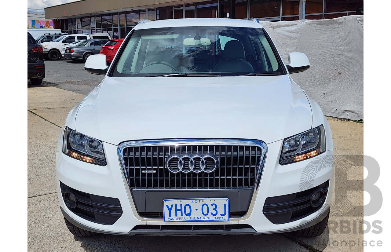 6/2011 Audi Q5 2.0 TDI Quattro 8R MY12 4d Wagon White 2.0L