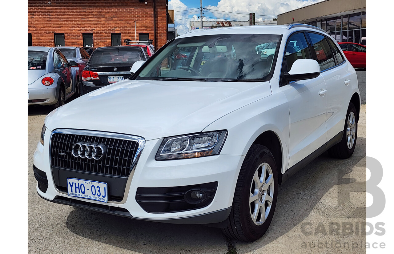 6/2011 Audi Q5 2.0 TDI Quattro 8R MY12 4d Wagon White 2.0L