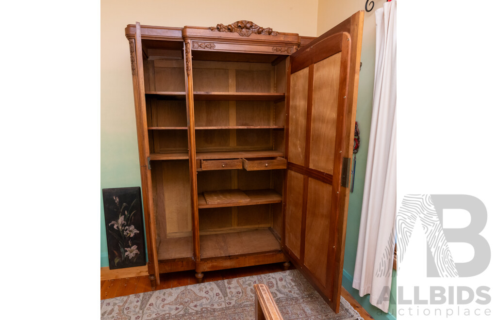 Good French Art Deco Three Panel Wardrobe with Central Mirror