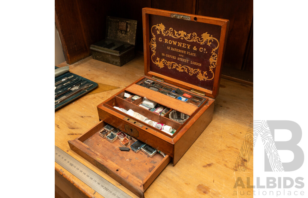 Early Timber Artists Box by R.Rowney & Co