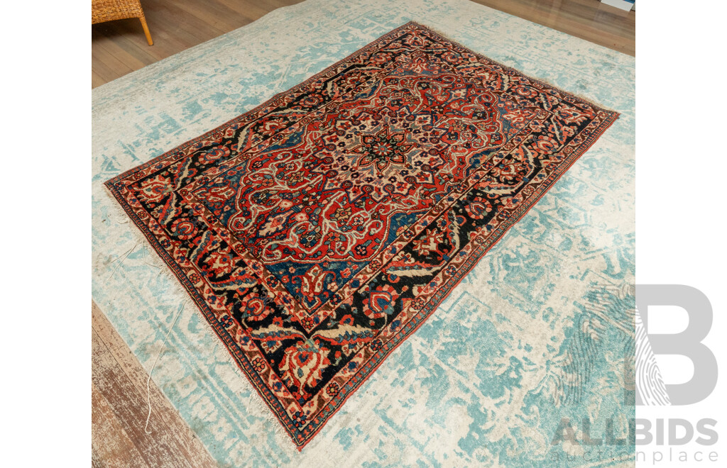 Persian Bakhtiari Blue and Red Tone Woollen Floor Rug