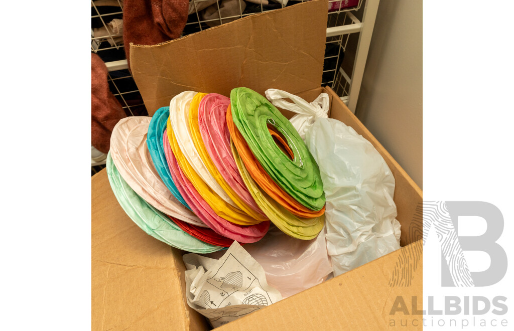 Bulk Lot of Lovely Unused and Reusable Coloured Paper Lanterns