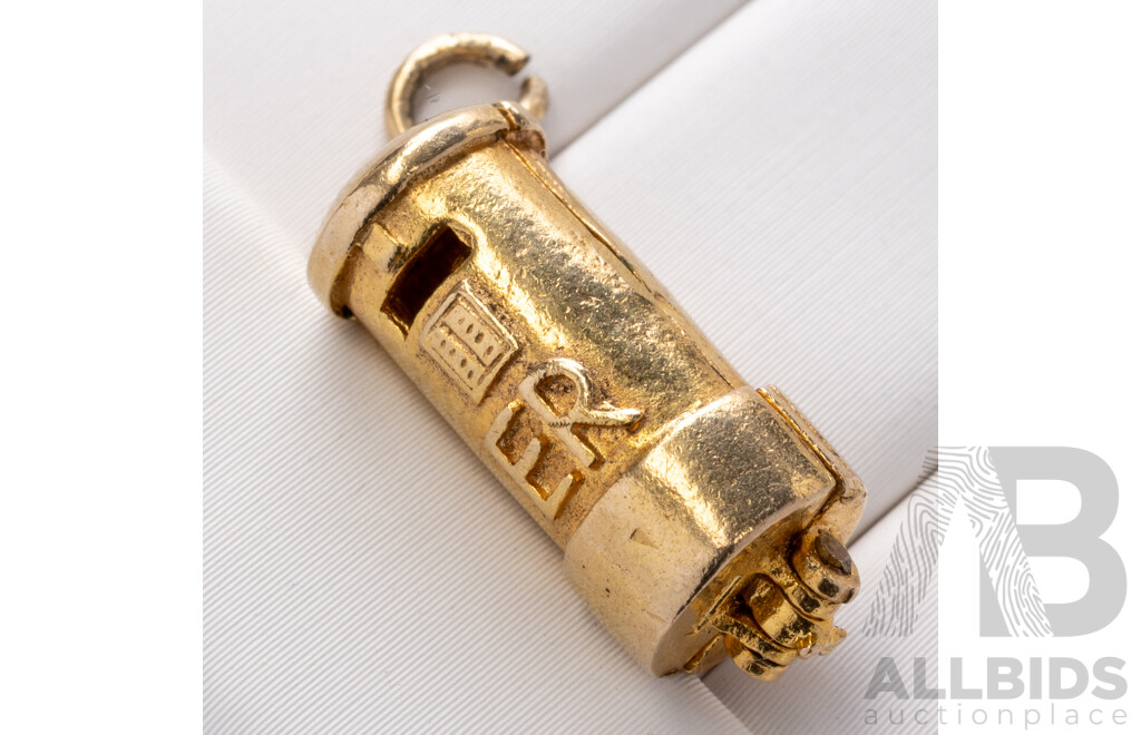 9ct Vintage Opening Mailbox Charm, 12mm, 2.93 Grams