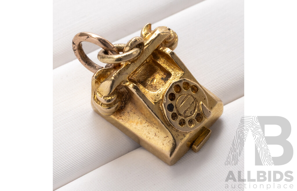 9ct Vintage Opening Telephone Charm, 10mm x 14mm, 1.50 Grams