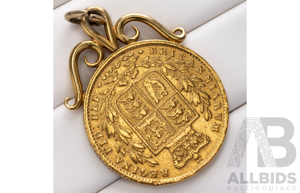 22ct 1862 Gold Sovereign 'Victoria Dei Gratia 1862' Queen Victoria Pendant Mount in 9ct, 8.80 Grams