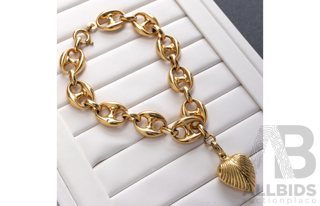 9ct Fancy Gucci Link Bracelet with 18ct Heart Charm, 18.5cm, 11.24 Grams