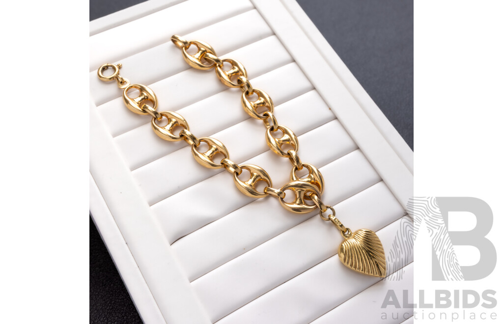 9ct Fancy Gucci Link Bracelet with 18ct Heart Charm, 18.5cm, 11.24 Grams