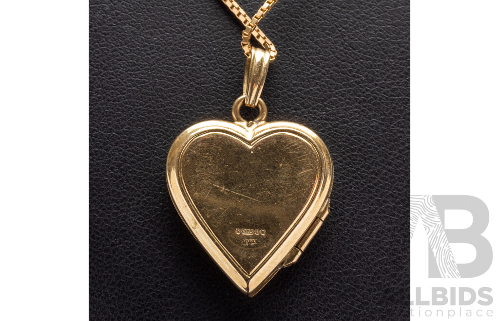 9ct Vintage Yellow Gold Heart Locket & 9ct Yellow Gold Box Link Chain, 45cm, 6.05 Grams