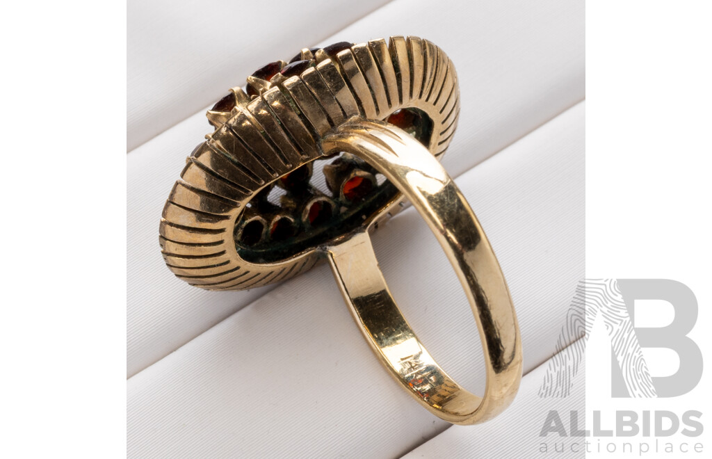 14ct Gold Vintage Bohemian Garnet Cluster Ring, Size P, 5.30 Grams