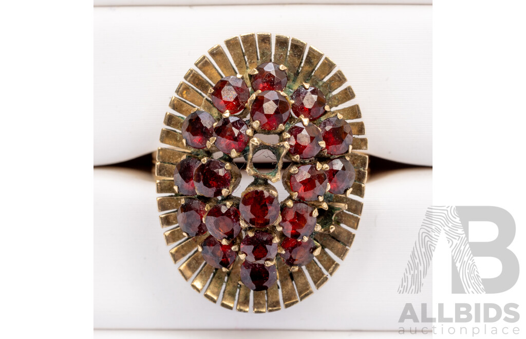 14ct Gold Vintage Bohemian Garnet Cluster Ring, Size P, 5.30 Grams