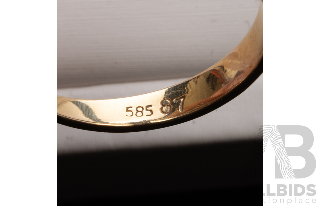 14ct Australian Dark Blue Sapphire & Diamond Halo Ring, S0.80ct/D0.18ct, Size N, 2.97 Grams