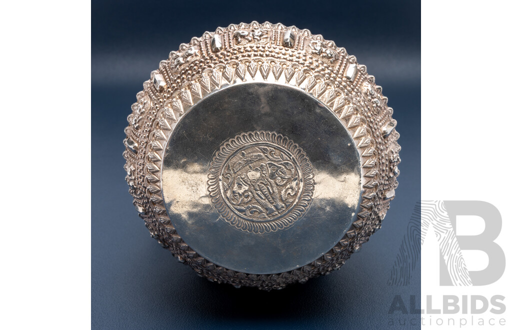 Traditional Handcrafted Laos Small Silver Repousse Trinket/offering Bowl, 120mm Diameter, 96.0 Grams