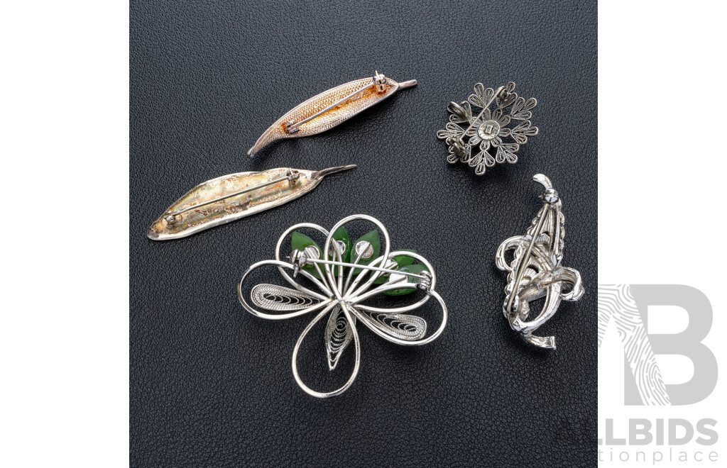 Vintage Sterling Starburst Brooch with (4) Other Vintage Silver Brooches, 13.33 Grams