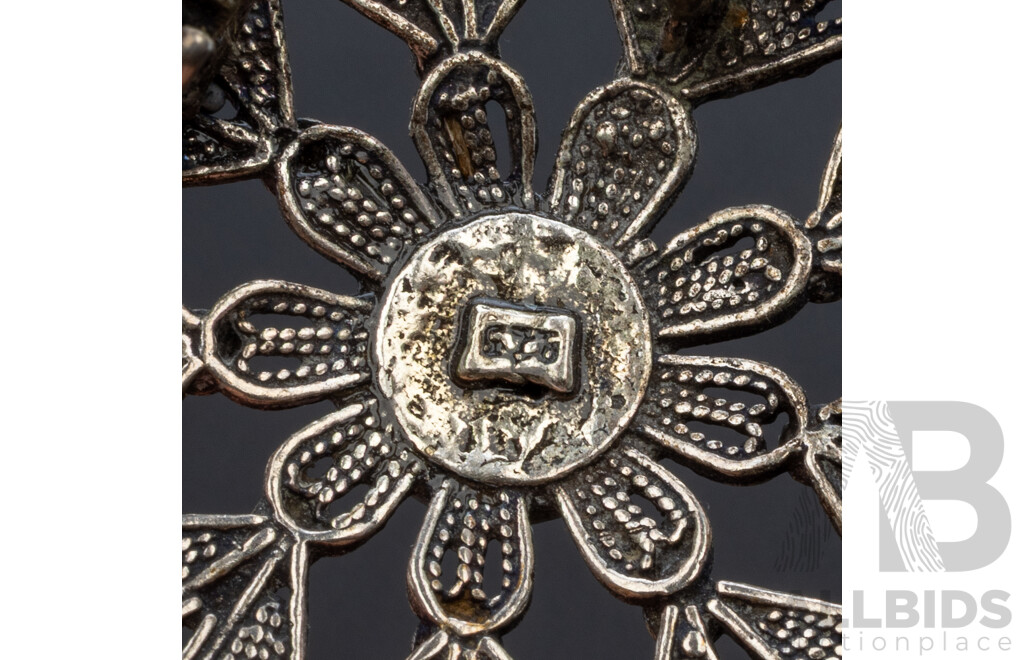 Vintage Sterling Starburst Brooch with (4) Other Vintage Silver Brooches, 13.33 Grams