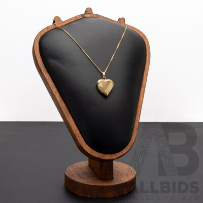 9ct Vintage Yellow Gold Heart Locket & 9ct Yellow Gold Box Link Chain, 45cm, 6.05 Grams