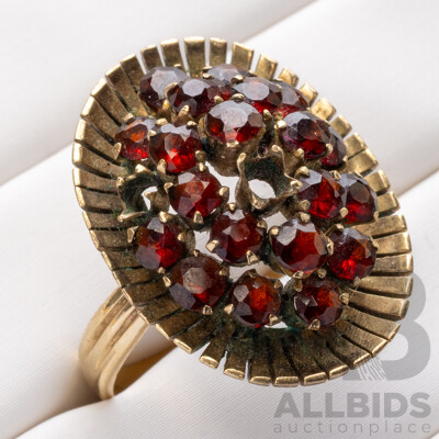 14ct Gold Vintage Bohemian Garnet Cluster Ring, Size P, 5.30 Grams