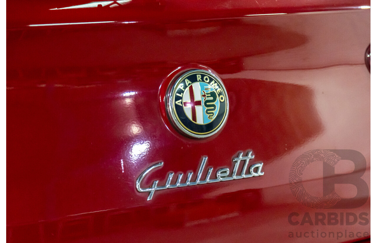 4/2015 Alfa Romeo Giulietta Distinctive MY15 5d Hatchback Alfa Red Turbo 1.4L