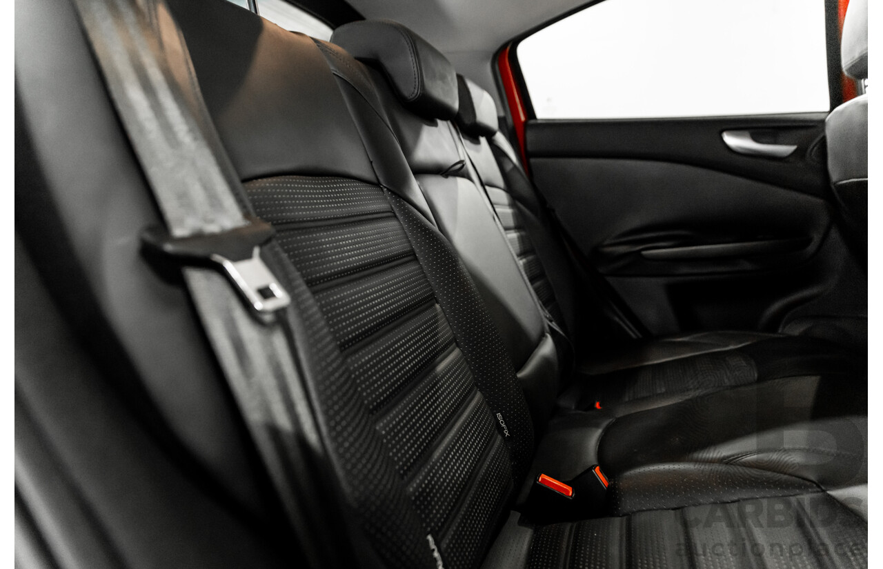 4/2015 Alfa Romeo Giulietta Distinctive MY15 5d Hatchback Alfa Red Turbo 1.4L