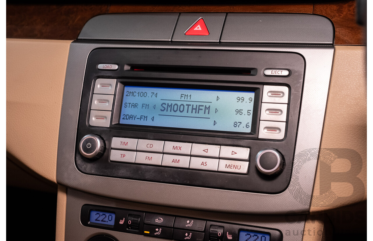 12/2006 Volkswagen Passat 2.0 TDI 3C 4d Sedan Granite Green Metallic Turbo Diesel 2.0L